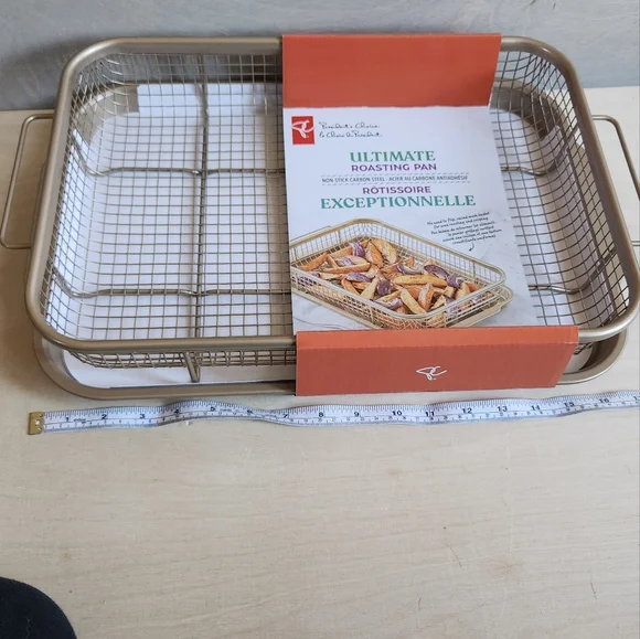 Gold Roasting Pan with Rack - Picture 3 of 8